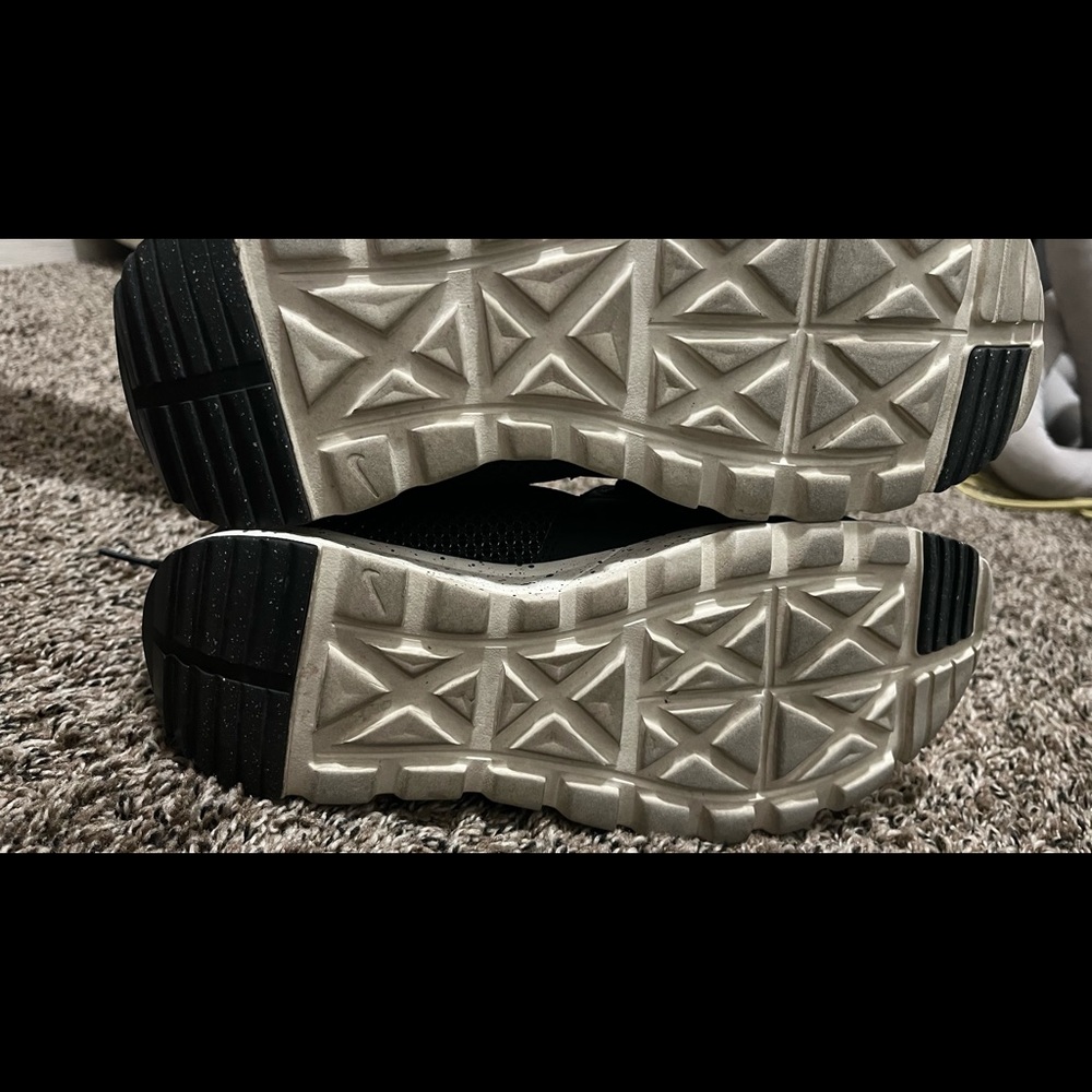 mens black nike sb shoes